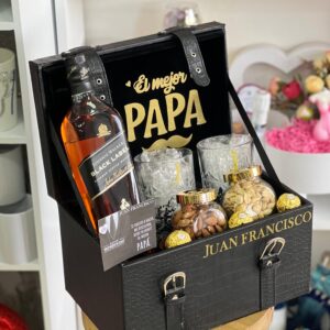 Elegancia que se regala: Baúl en el color de tu preferencia